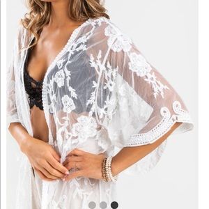 Francesca's Collections White Lace Kimono